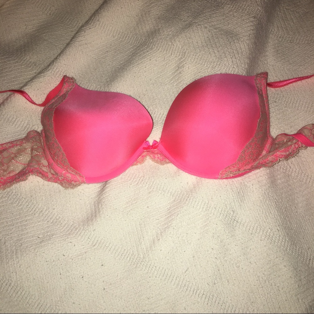 Pink Push-up lace bra